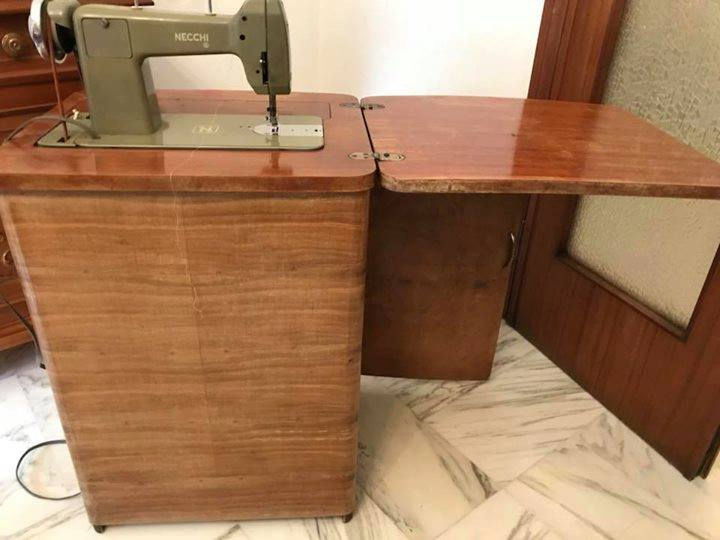 Miniatura: Macchina da cucire NECCHI BF serie Mira, anni 50/60