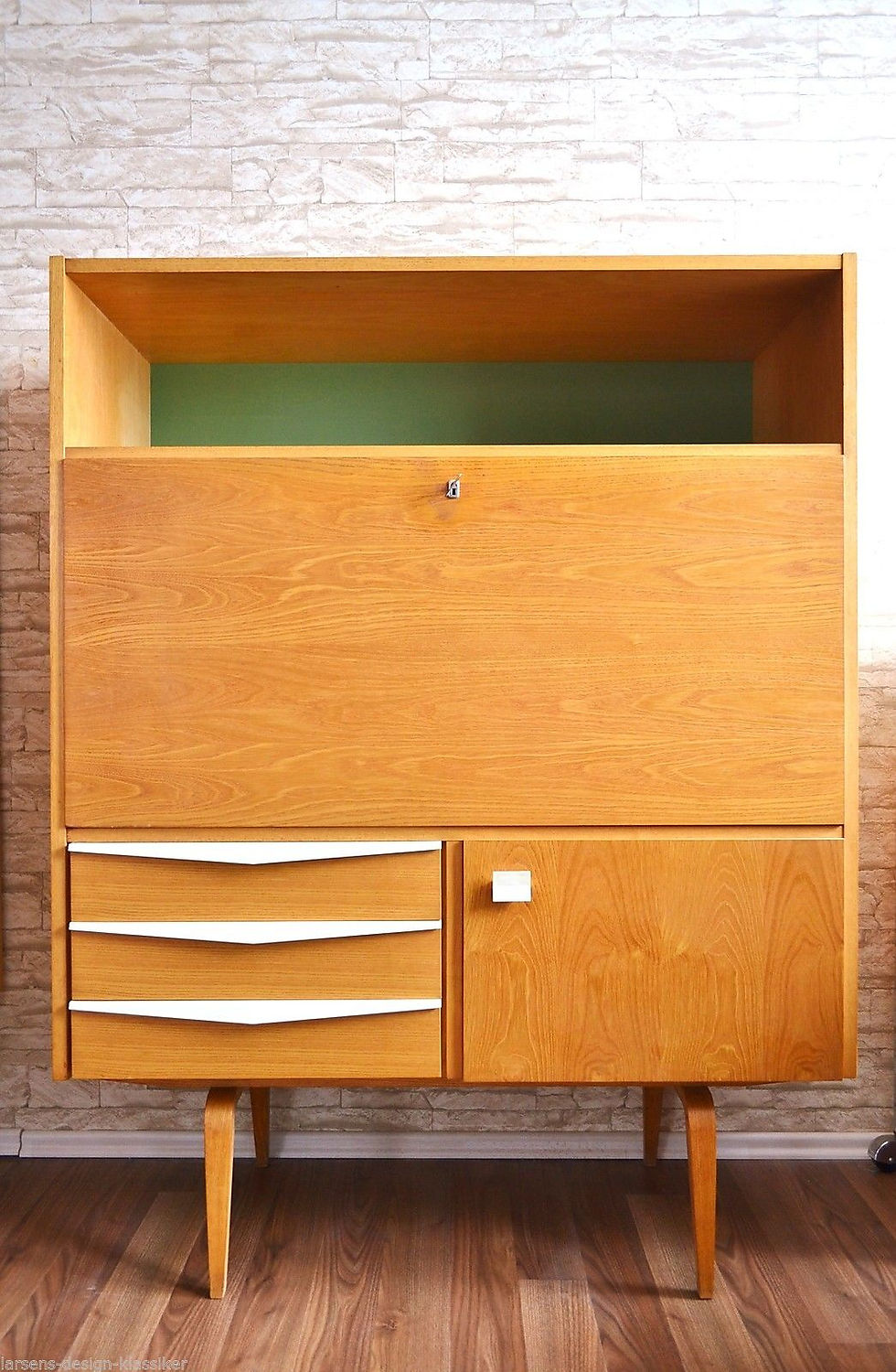 Miniaturbild: WOHN-/SPEISEZIMMER HELLERAU 1968