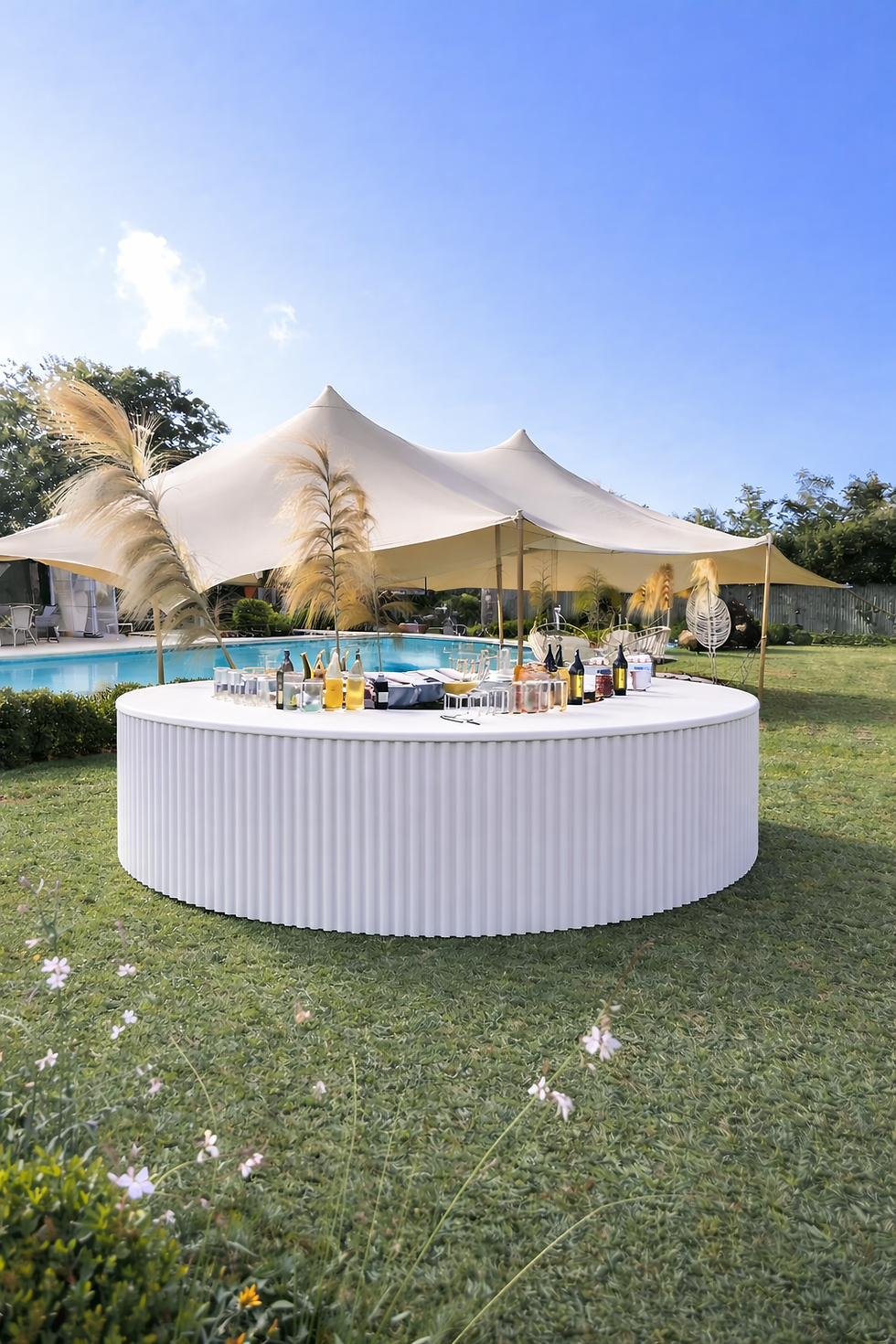 Round Bar ready for a party