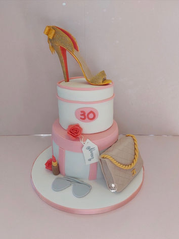 30th Birthday Cake - Tracy's treats cake design