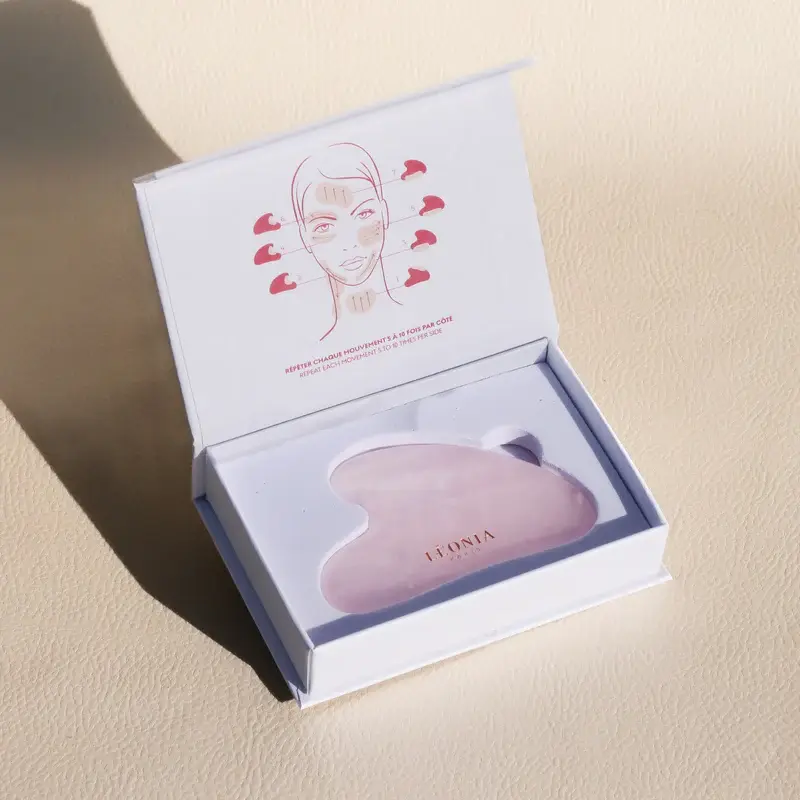 Thumbnail: Gua Sha Quartz Rose Léonia