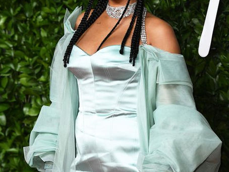 Rihanna announces "The Rih-Issue"