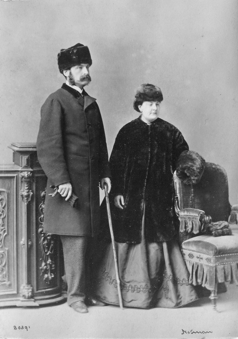 Mr. and Mrs. Thomas Morland, Montreal, QC, 1866. Notman Collection, McCord Stewart Museum, I-20391.1.