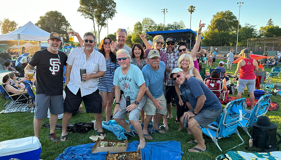 Community Group Photo_B&B23.JPG
