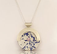 Emilia Belderbos - 'Reflected Duality’ Pendant - Side 1, Still.jpg
