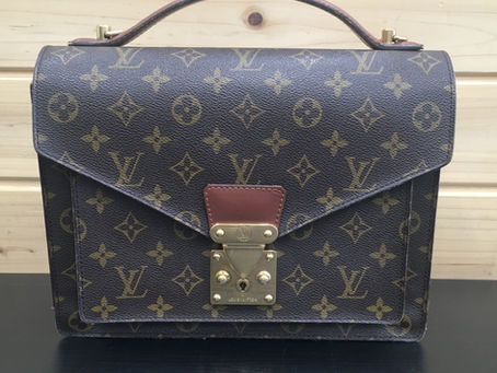 ヴィトンのハンドバッグ・モンソーを長井市のお客様から買取致しました。