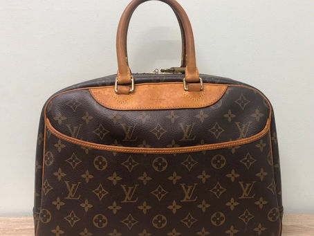 ヴィトン・ドーヴィル・ハンドバッグを南陽市のお客様から買取致しました。