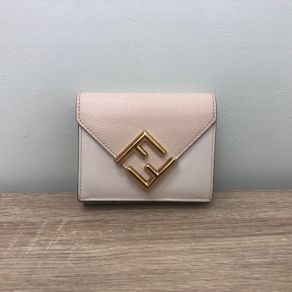 FENDI・フェンディ・FFダイヤモンド・三つ折り財布を南陽市のお客様から買取致しました。
