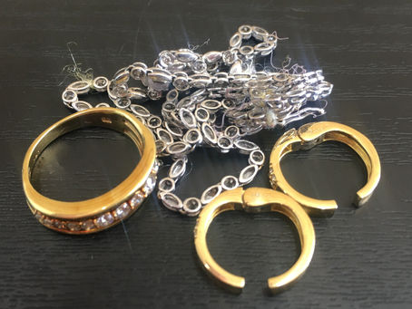 指輪・ネックレス・イヤリングを高畠町のお客様から買取致しました。
