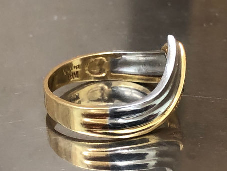 K18・PT900のリングを南陽市のお客様から買取致しました。