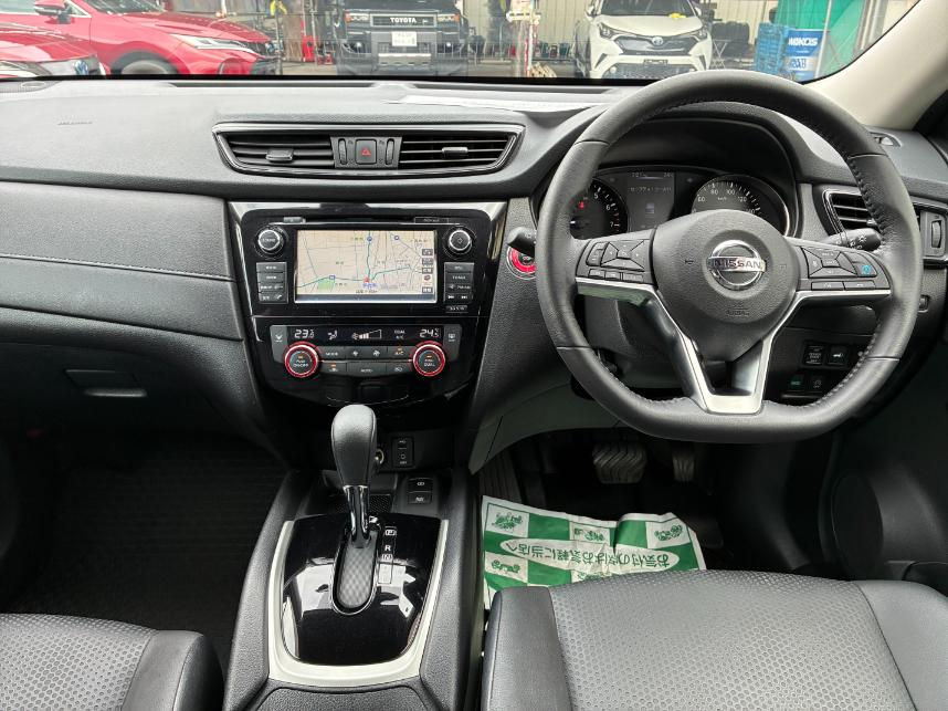 Thumbnail: Nissan Xtrail 20xi 4WD　A9176