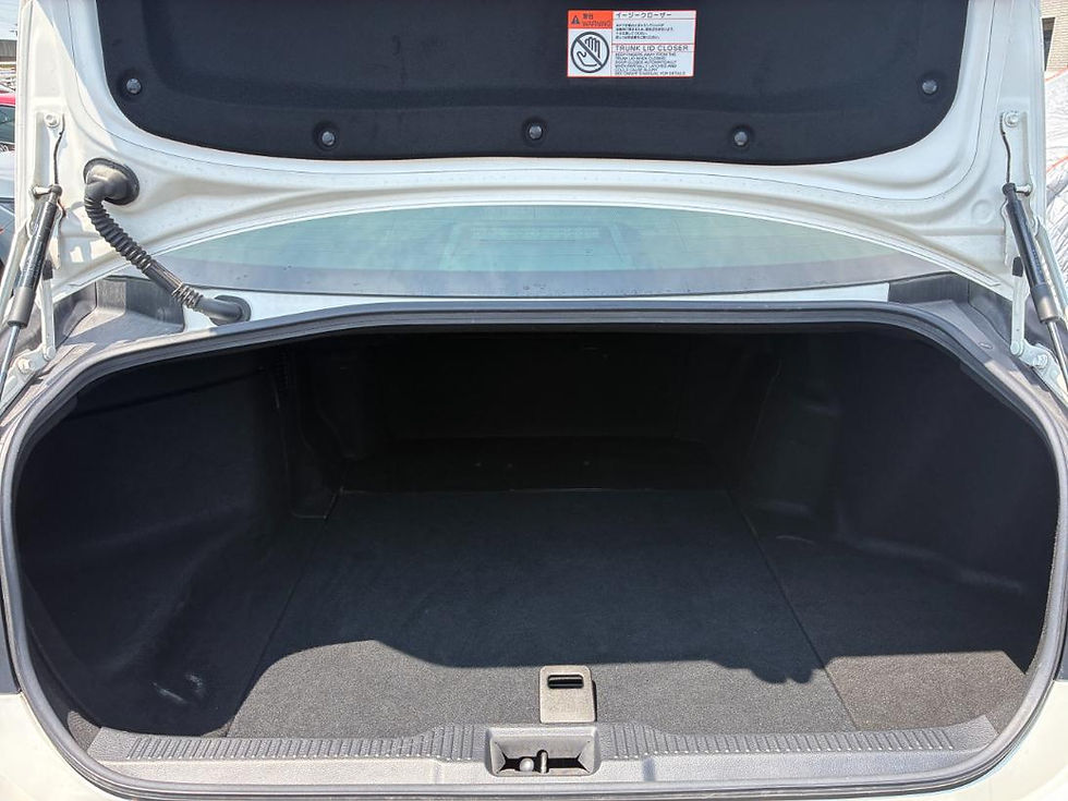 サムネイル： Toyota Crown Hybrid S Sport Style　　A0295