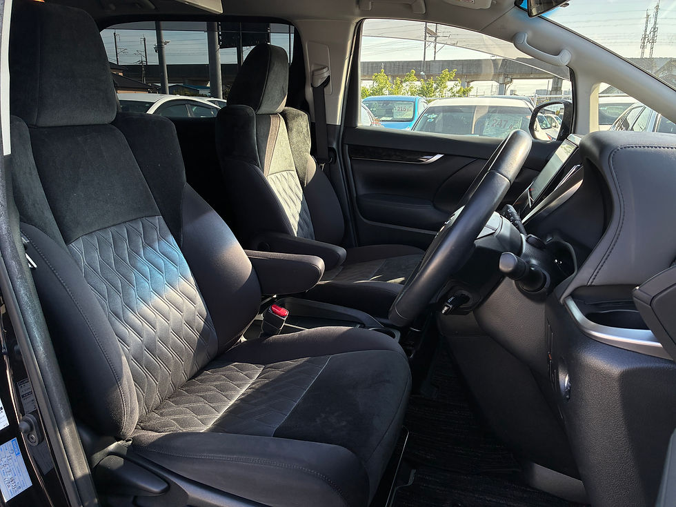 Thumbnail: Toyota Alphard S   A7218