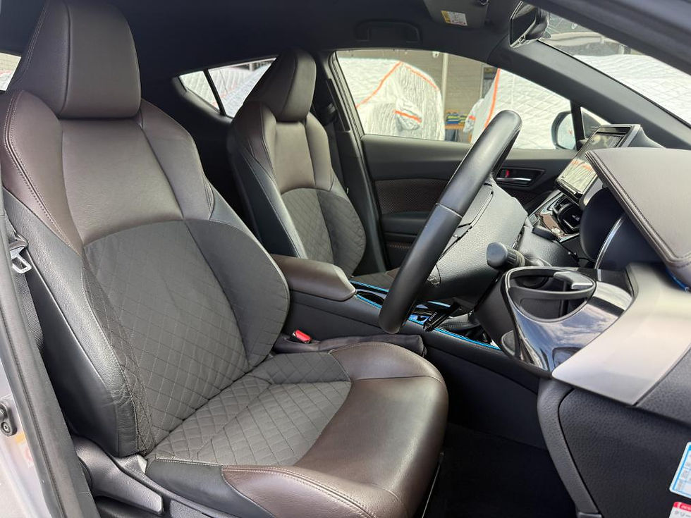 Thumbnail: Toyota C-HR Hybrid G grade     A0444