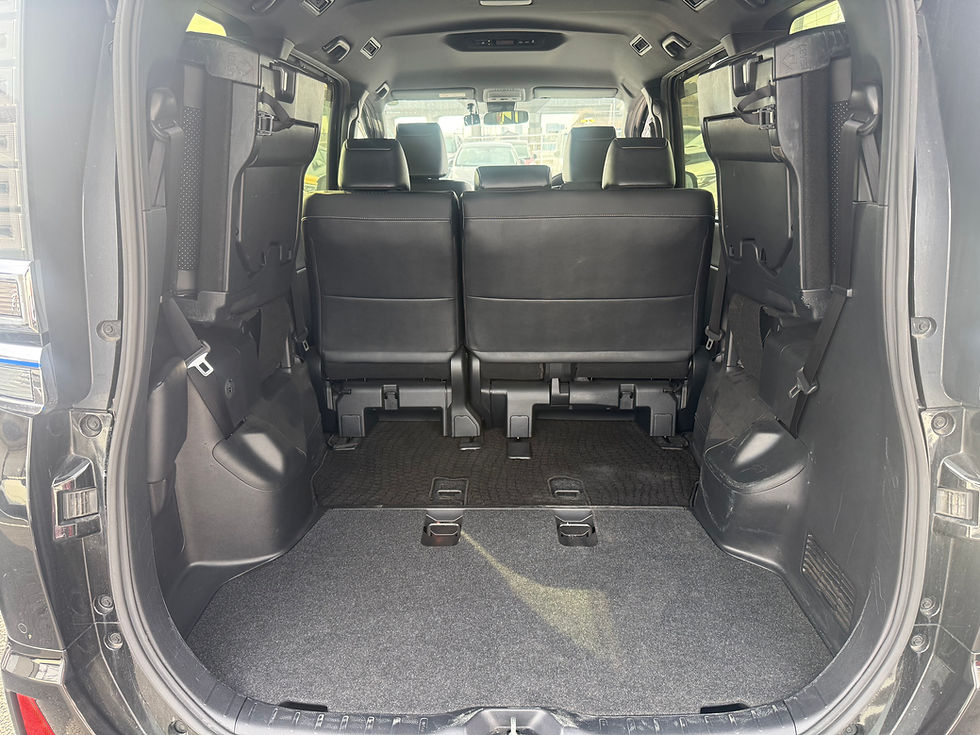 サムネイル： Toyota Voxy ZS 8seaters 　A3662
