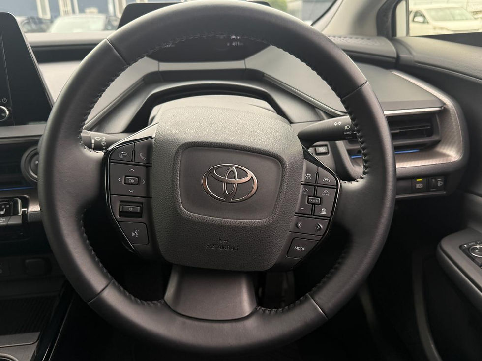 サムネイル： Toyota Prius Hybrid G     A4239