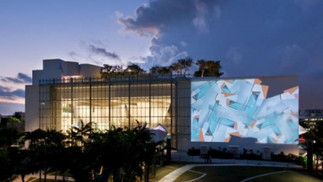 Wallcast of Ace Ventura at Soundscape Park