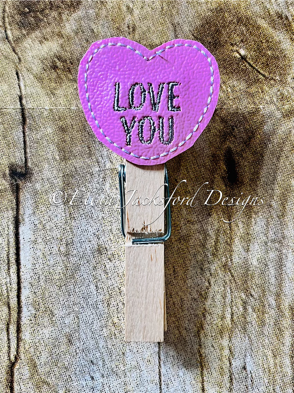 Thumbnail: ITH Candy Heart Feltie Charms Embroidery Design 4 FINISHES