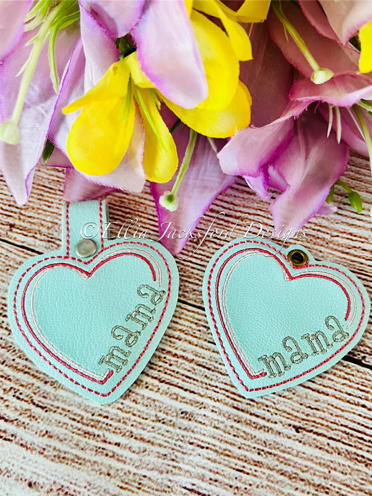 Mama Heart Keyfob Embroidery Design 2 FINISHES
