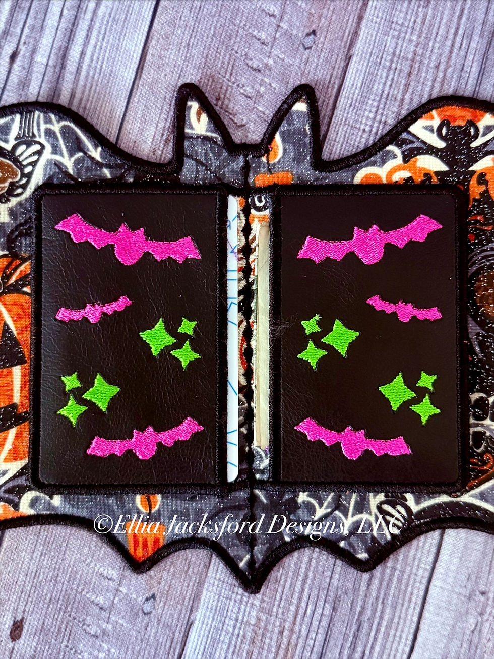 Thumbnail: Bat Wallet Embroidery Design