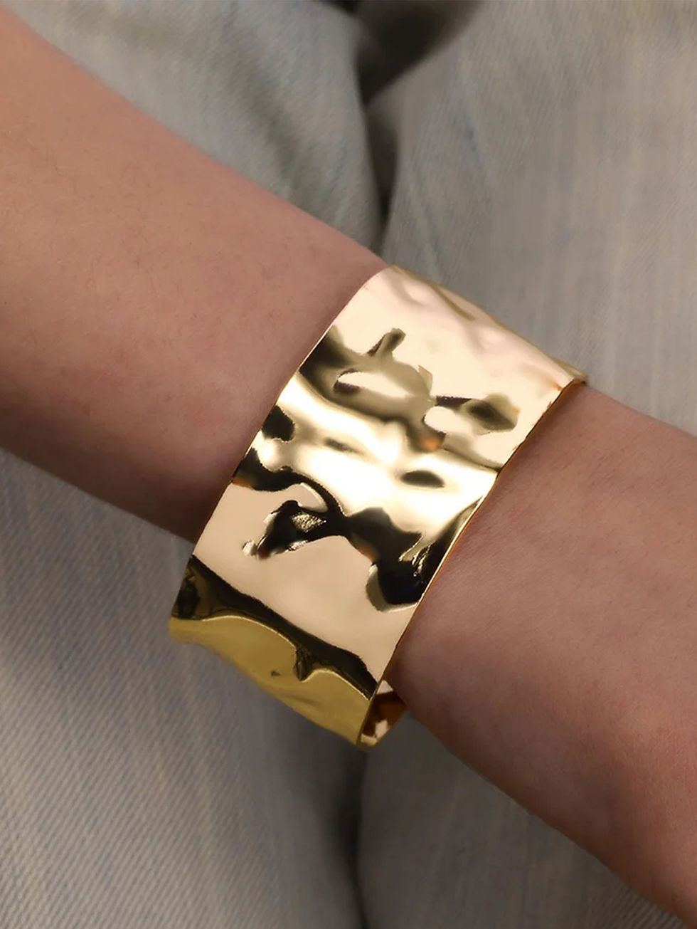 Thumbnail: Exquisite Classic Bump Pattern Openning Bangles Bracelet For Women Cuff Bracelet