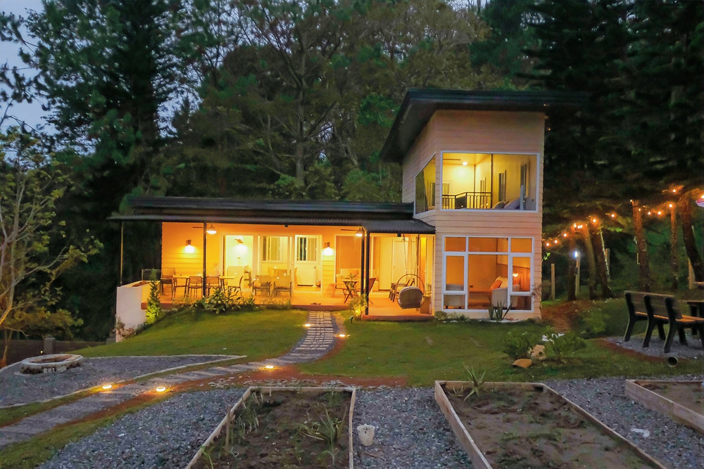 A luxury rest house, Built in less than 90 days?