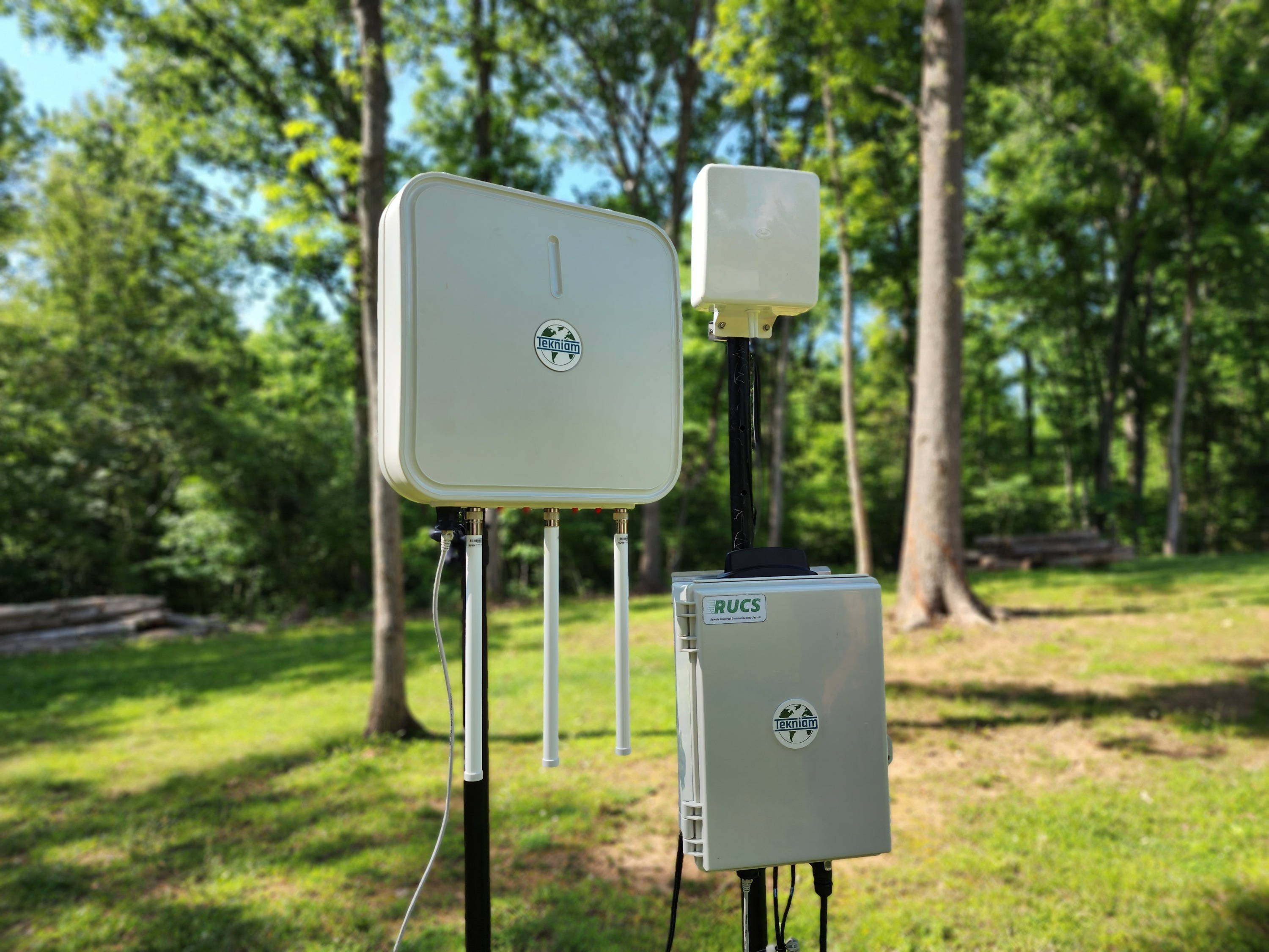 Tekniam PCL — Portable Communications Link