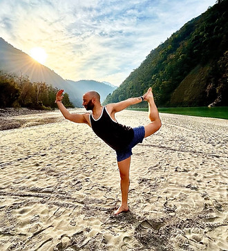ganges_yoga_Lipari.jpeg