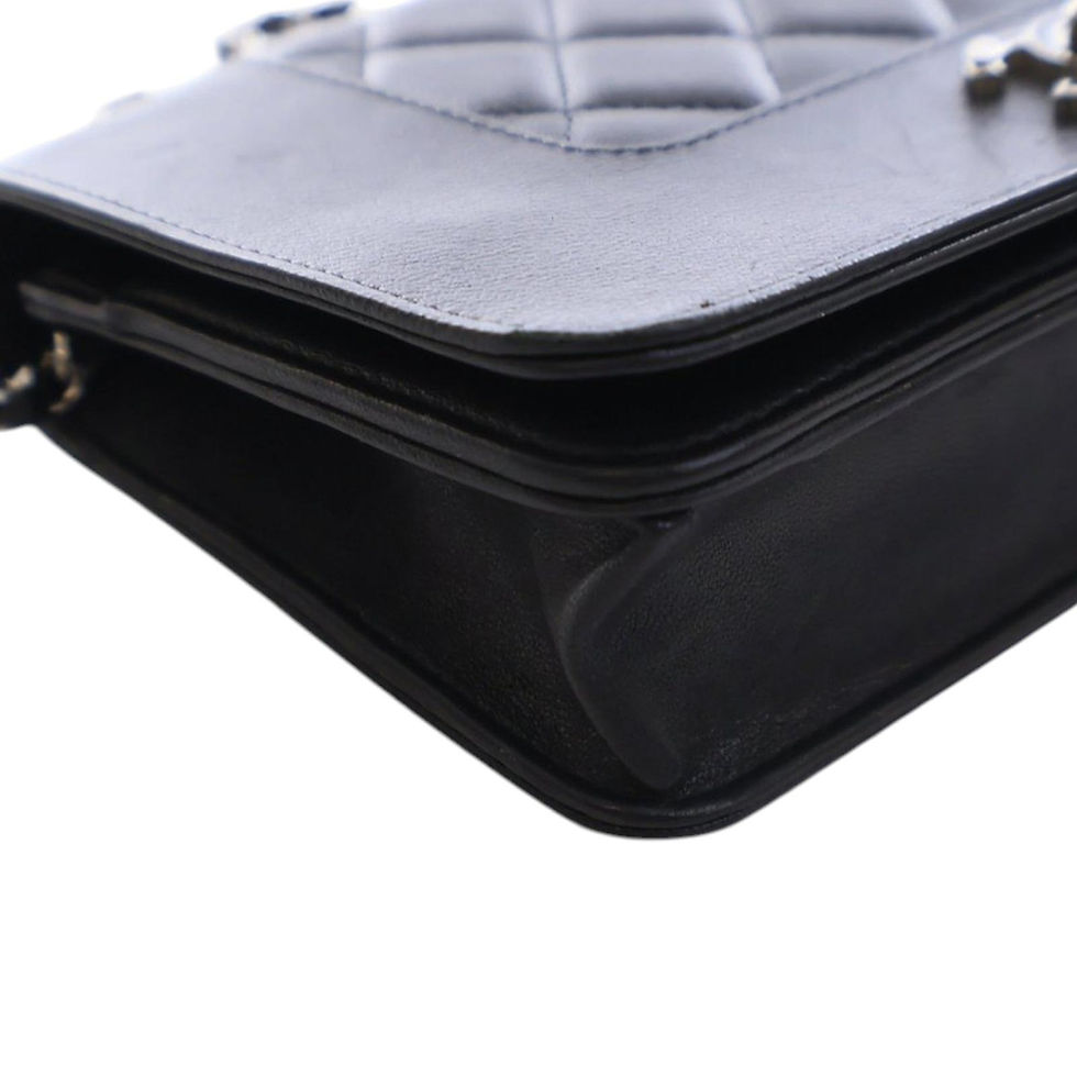 Miniature : Wallet on Chain Mademoiselle matelassé en cuir d’agneau noir - CHANEL