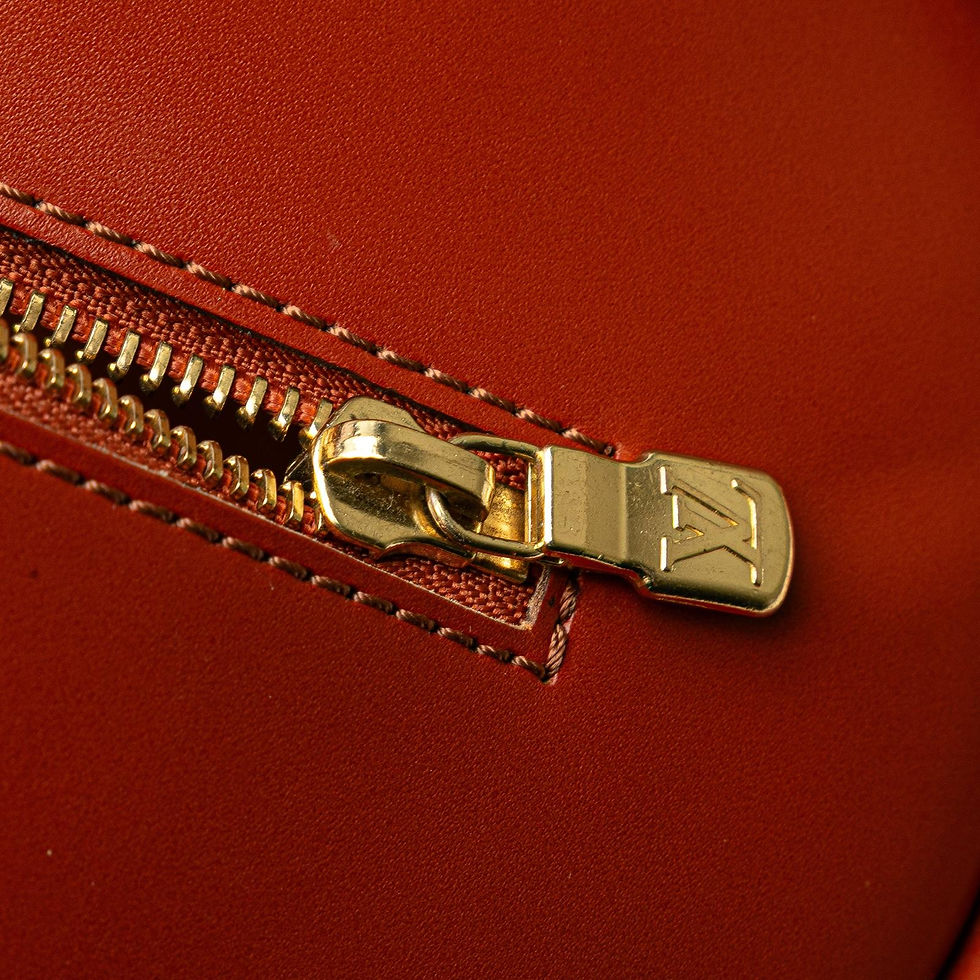 Miniature : Louis Vuitton – Soufflot en cuir Épi brun avec pochette assortie