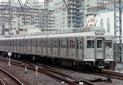 6000系003_edited.jpg