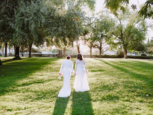 ¿Cómo disfrutar del reportaje de bodas si no me gusta posar? Consejos para sentirte cómoda