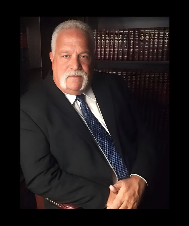 Mark E. Alter is an experienced personal injury lawyer, criminal defense attorney, and family law expert based in Long Island, serving Nassau County, Garden City, Massapequa, Queens, Brooklyn, and NYC