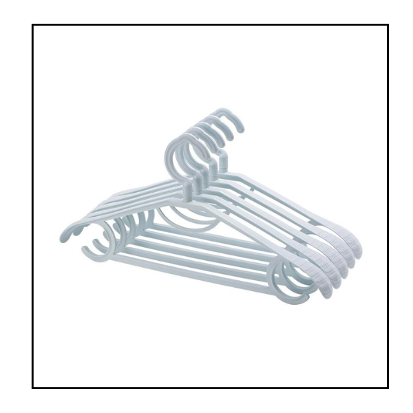 علاقة ملابس بلاستيك بيضاء – عبوة 6 قطع