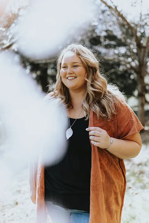 2021-4-3-Megan-Branding-83_websize.webp