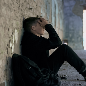 SIGNS OF TEENAGE DEPRESSION AND HOW PARENTS CAN HELP