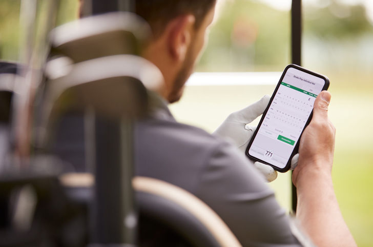 8 reasons you don't need a GPS screen for your Golf cart GPS system