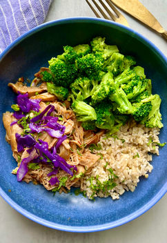 bowl de pollo estilo coreano.jpeg