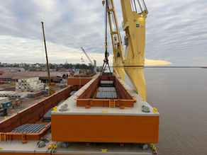 El Puerto de Rosario concretó una operación inédita con 12 barcazas y más de 4.400 toneladas de carga