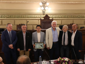 El Senado de Santa Fe homenajeó al "Pulga" Rodríguez por su trayectoria y legado en el fútbol argentino