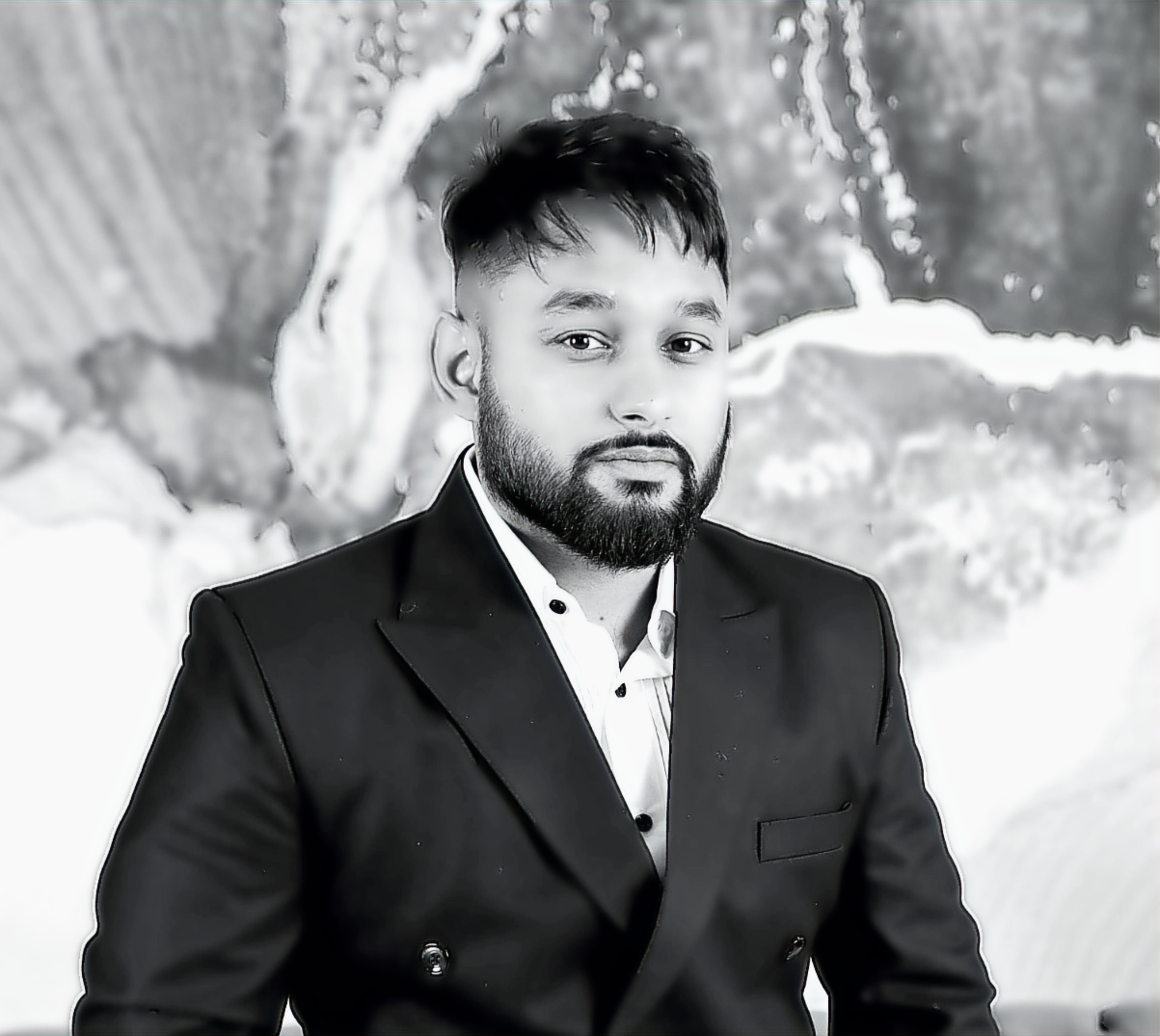 Portrait of The Closing King founder — trusted by high-performing clients and entrepreneurs.