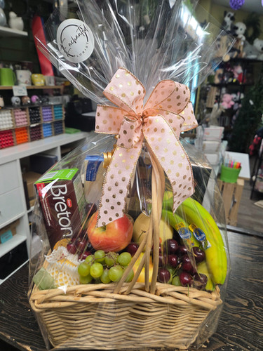 Deluxe Fruit Basket | Enchanted Florist