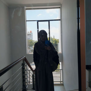 Berbeda Perspektif Tapi Kita Belajar Dari Keduanya