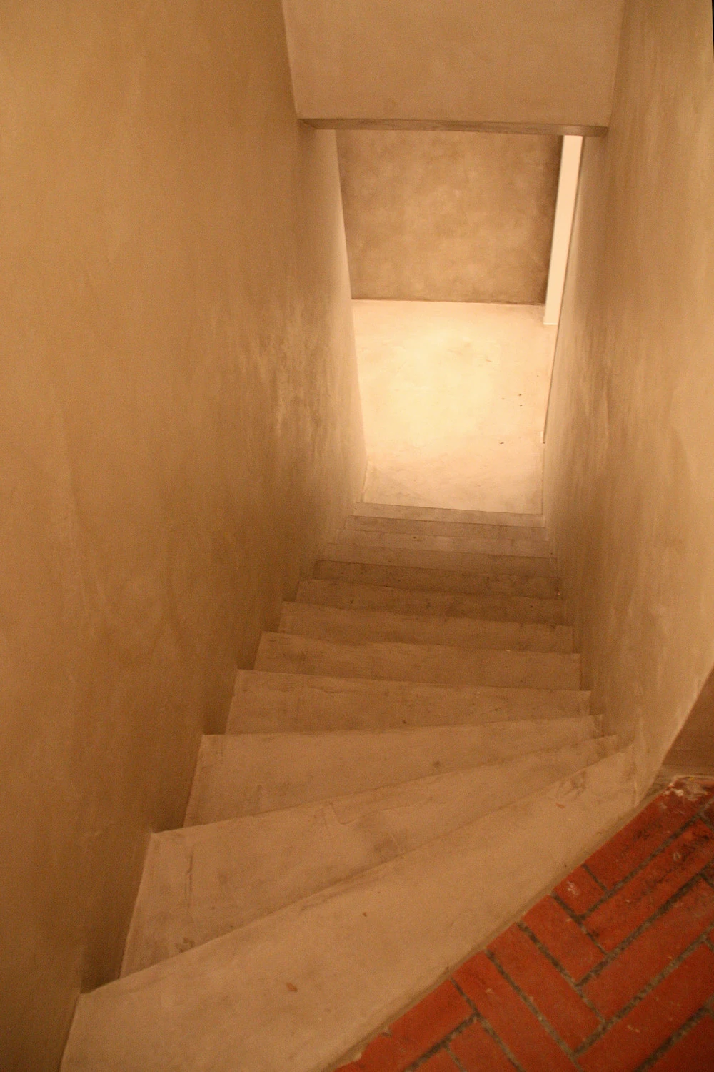 micromortar coating on a stair