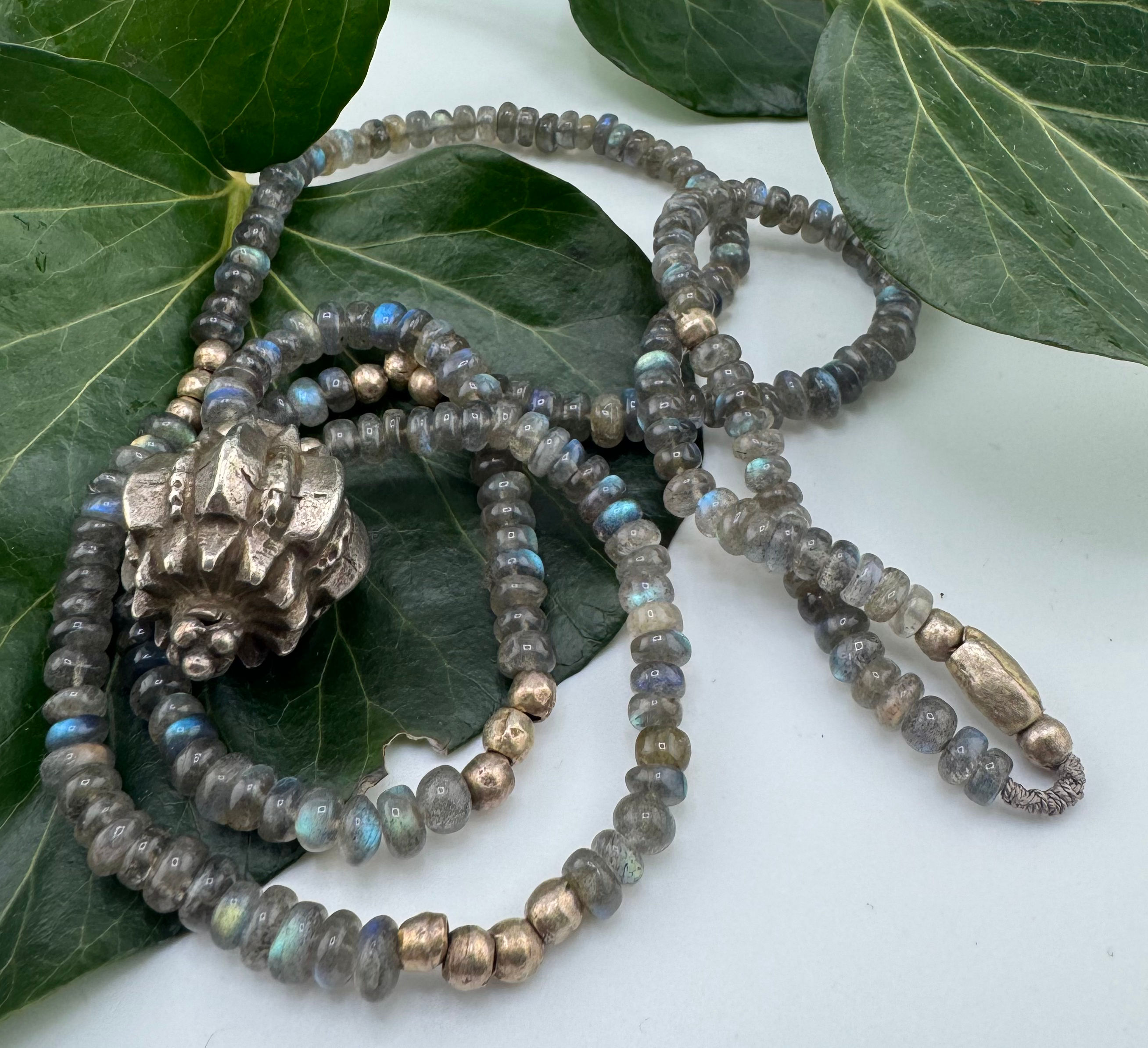 Labradorit halsband