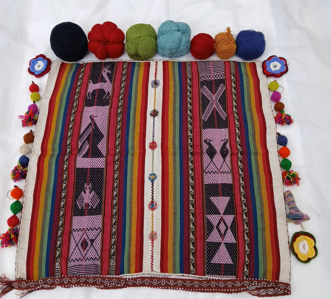 Ceremonial mesa choth