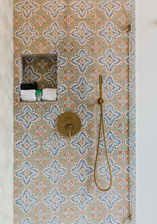 Luxury King Private Balcony Guest Room showing the tiles in the shower.