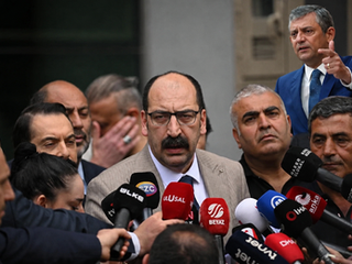 Özgür Özel’den Skandal Söylem: “O İğrenç Bıyıklı”