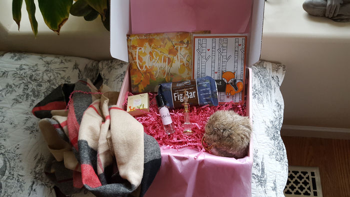 REBECCA MAIL - October Box