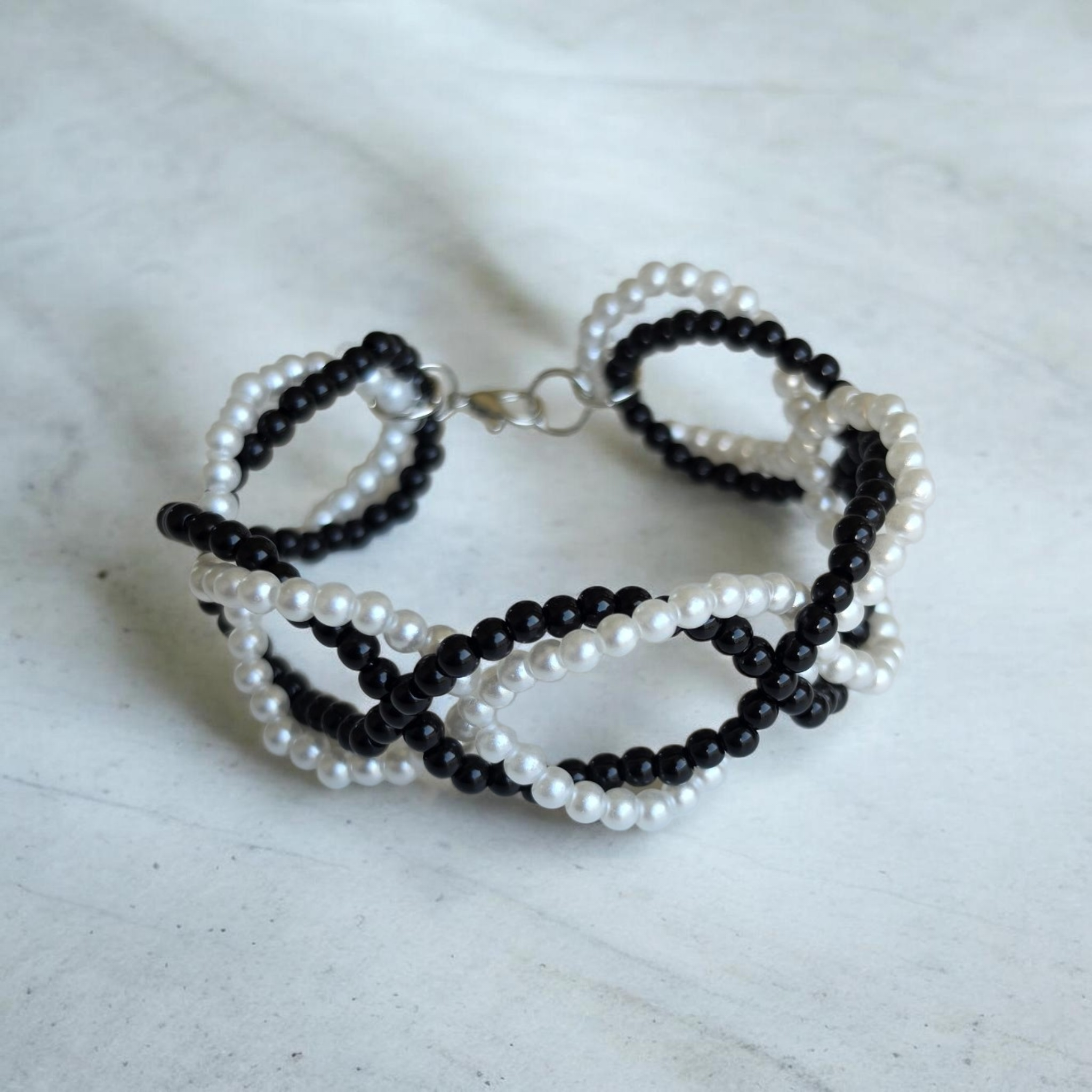 Binary Pearl Armband